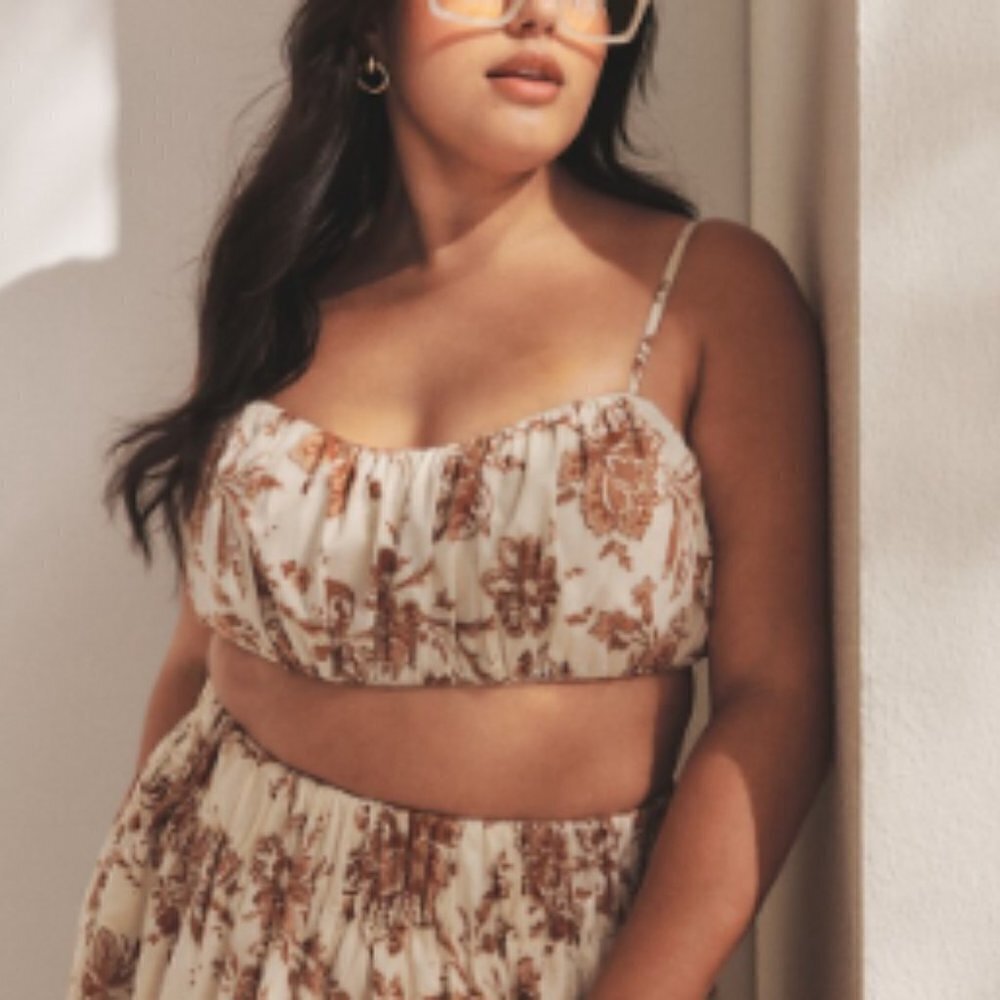 Abercrombie & Fitch Ruched Tiny Top in Cream & Brown sz M